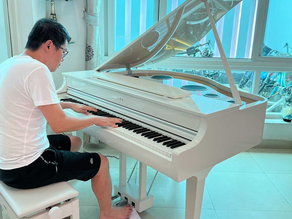 YAMAHA CLP-795 GP WH - Ảnh thực tế 3